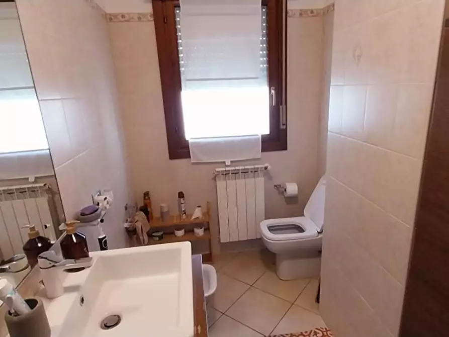 Immagine 21 di Appartamento in vendita  a Calci