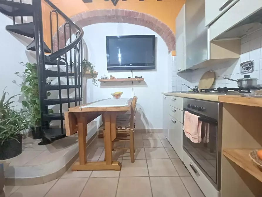 Immagine 2 di Appartamento in vendita  a Colle Di Val D'elsa