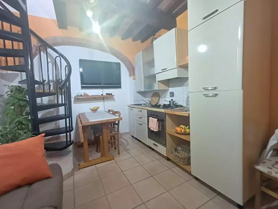 Immagine 4 di Appartamento in vendita  a Colle Di Val D'elsa