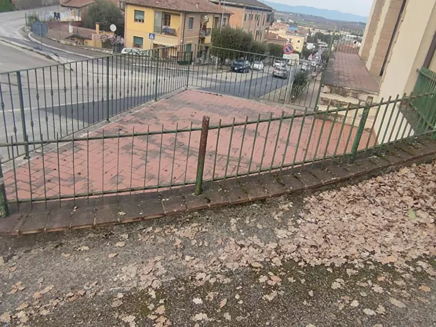 Immagine 15 di Terratetto in vendita  a Sinalunga
