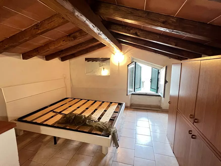 Immagine 33 di Terratetto in vendita  a Massa