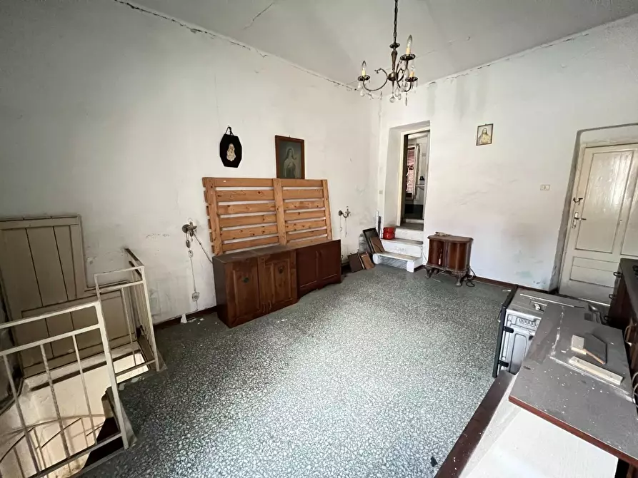 Immagine 9 di Terratetto in vendita  a Massa