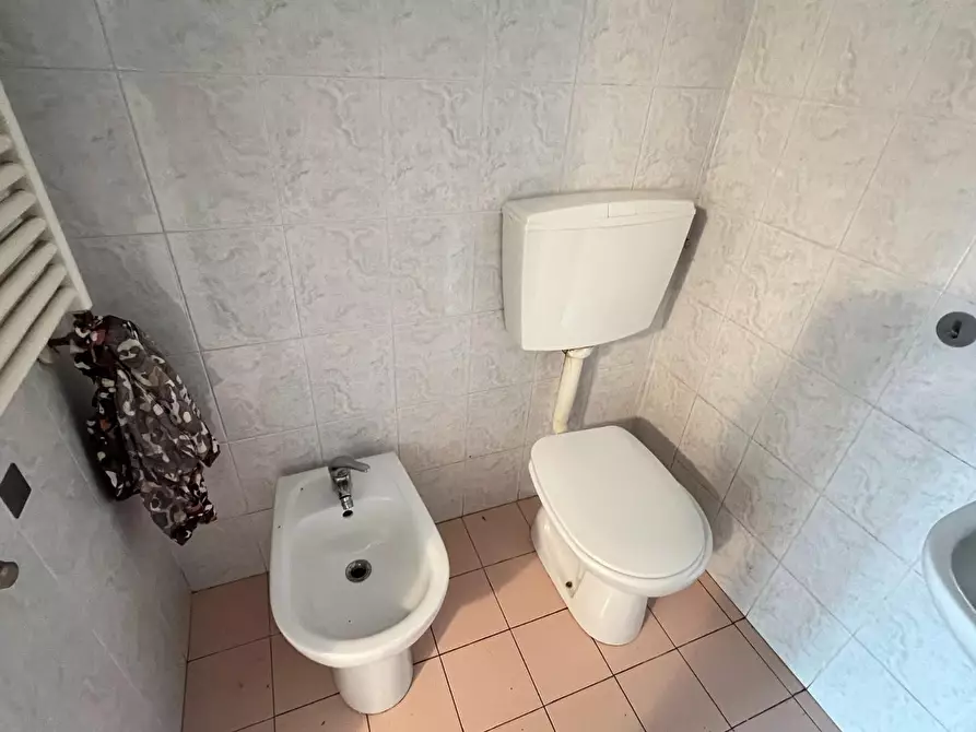 Immagine 28 di Terratetto in vendita  a Massa