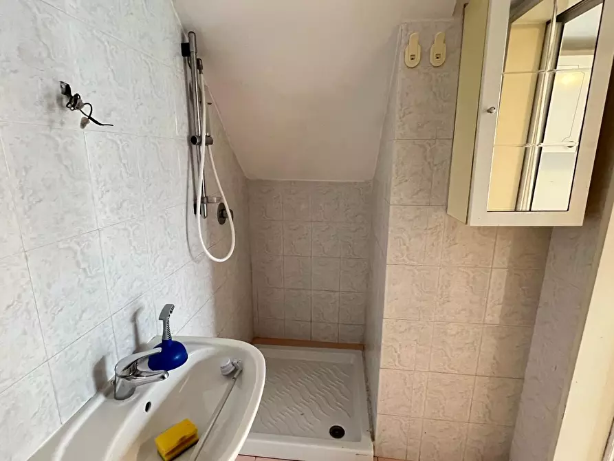 Immagine 27 di Terratetto in vendita  a Massa