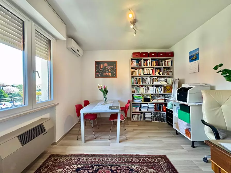 Immagine 8 di Appartamento in vendita  a Lucca