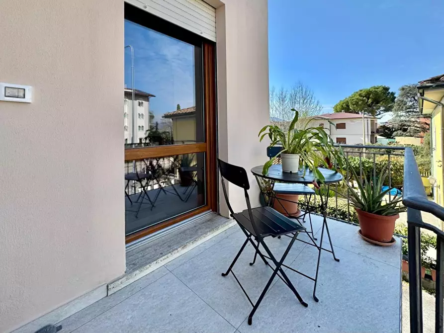 Immagine 20 di Appartamento in vendita  a Lucca