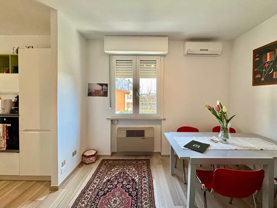 Immagine 10 di Appartamento in vendita  a Lucca