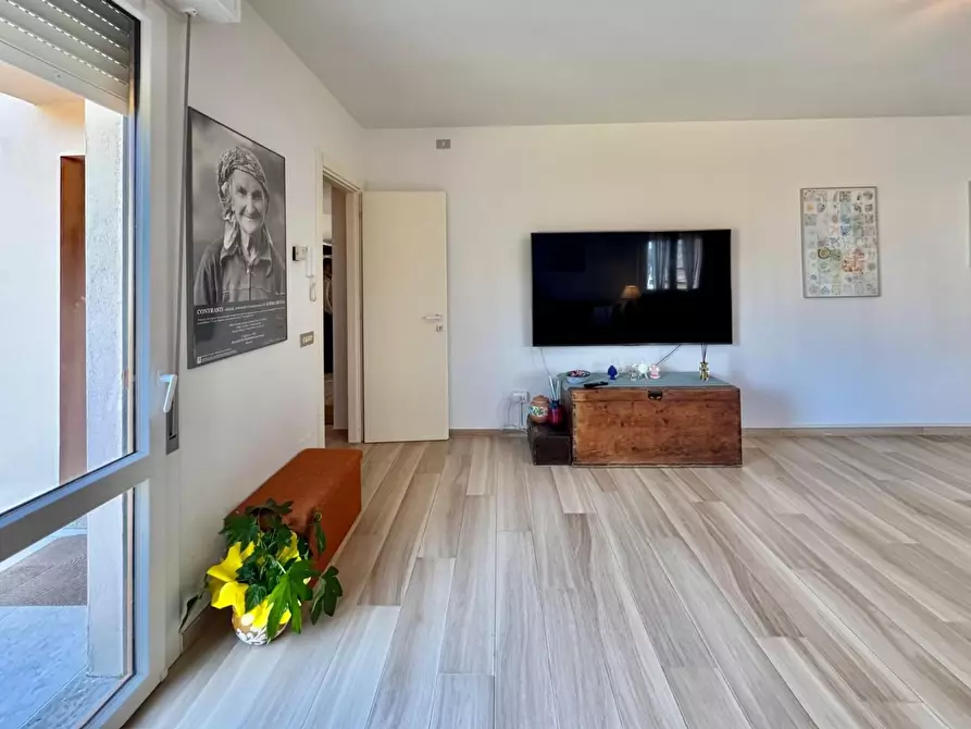 Immagine 3 di Appartamento in vendita  a Lucca