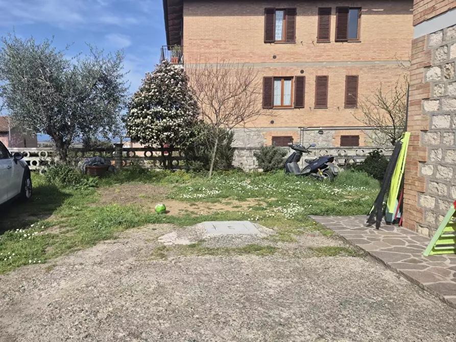 Immagine 22 di Appartamento in vendita  a Monteriggioni