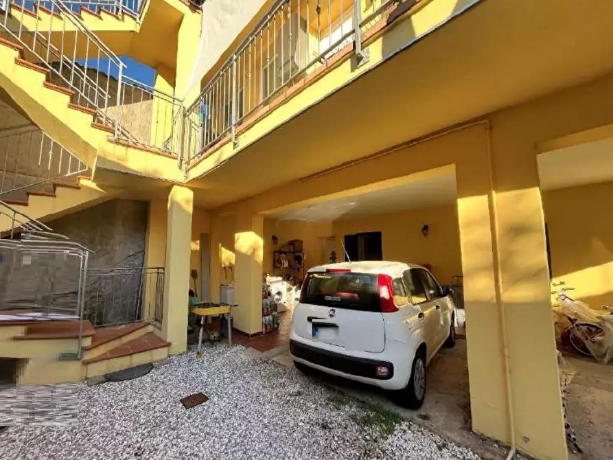 Immagine 2 di Appartamento in vendita  a Massarosa