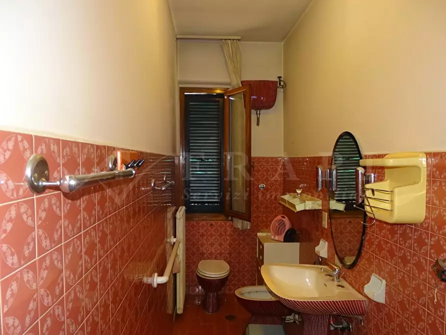 Immagine 17 di Mansarda in vendita  a Agliana