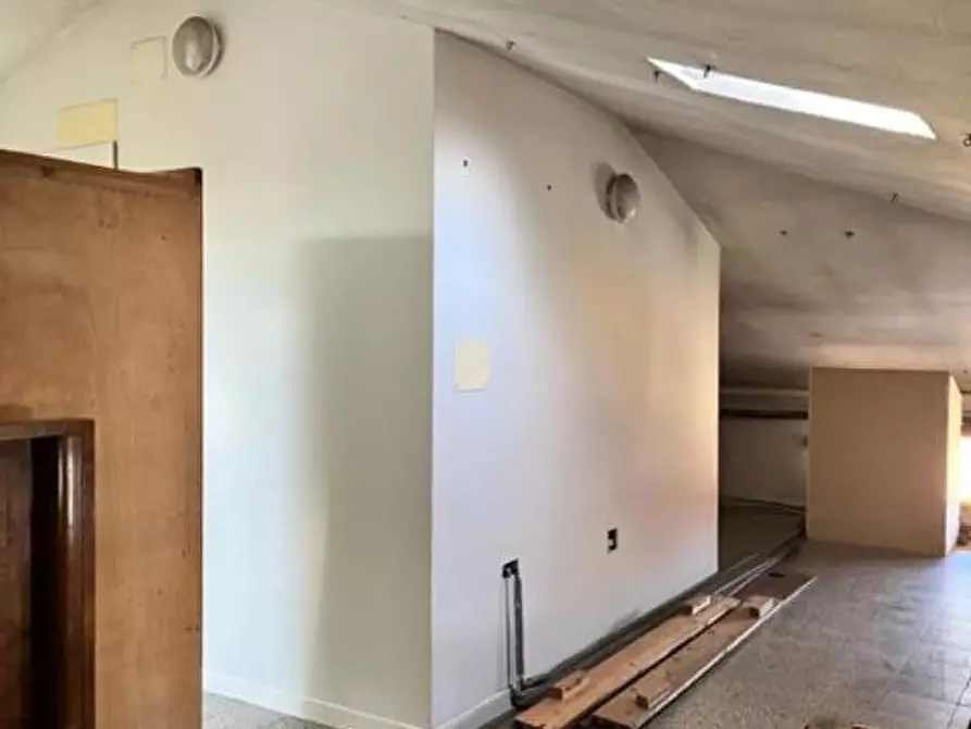 Immagine 21 di Mansarda in vendita  a Agliana