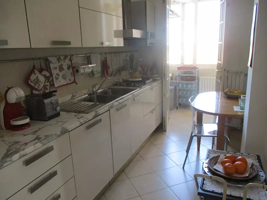 Immagine 30 di Appartamento in vendita  a Pontedera