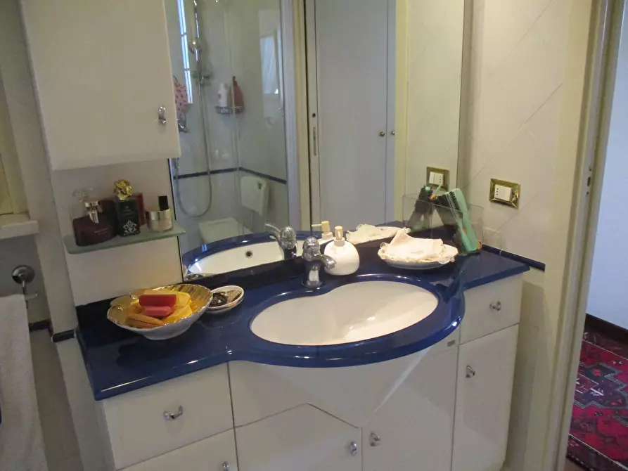 Immagine 17 di Appartamento in vendita  a Pontedera