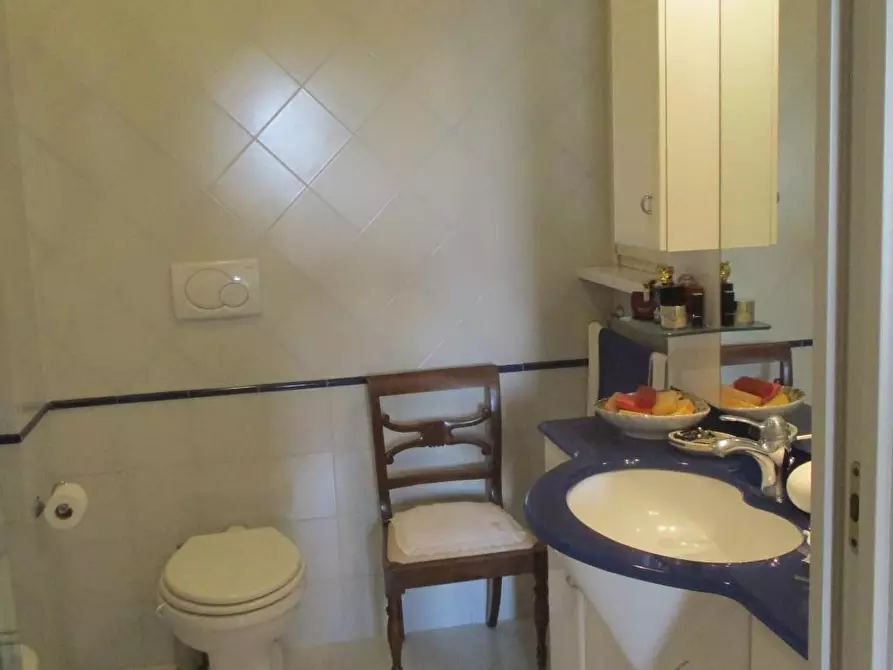 Immagine 19 di Appartamento in vendita  a Pontedera