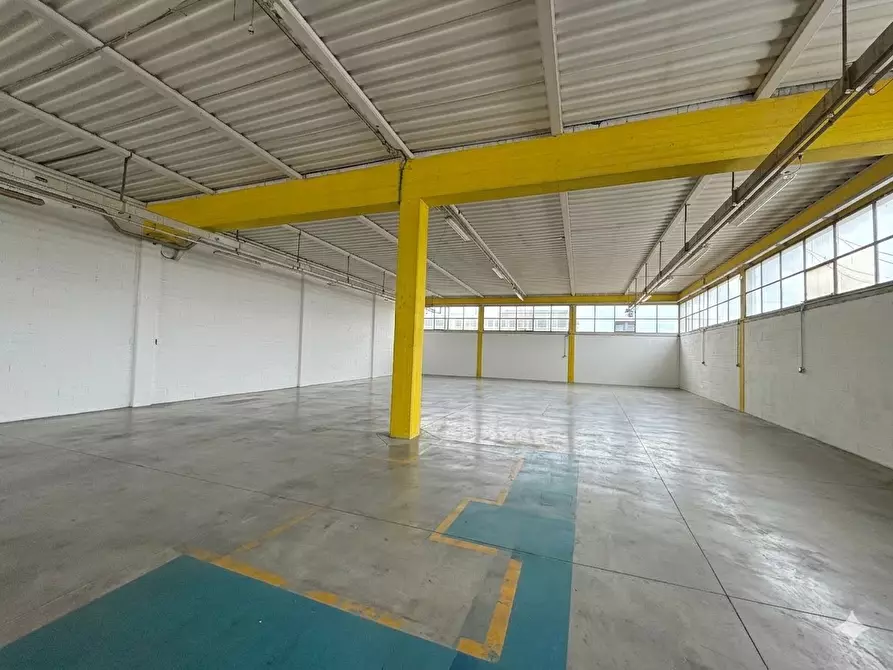 Immagine 6 di Capannone industriale in vendita  a Pontedera