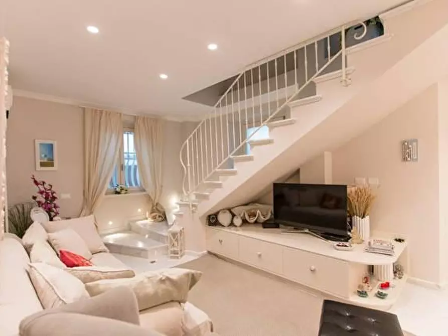 Immagine 7 di Villa in affitto  a Forte Dei Marmi