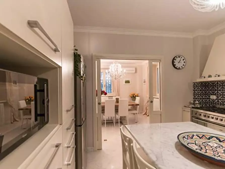 Immagine 11 di Villa in affitto  a Forte Dei Marmi