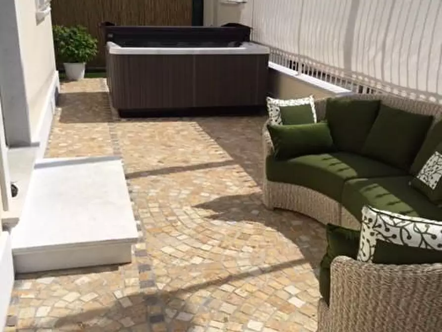 Immagine 4 di Villa in affitto  a Forte Dei Marmi