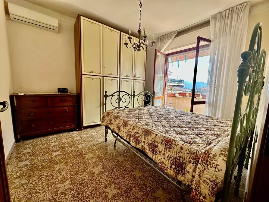 Immagine 4 di Appartamento in vendita  a Carrara