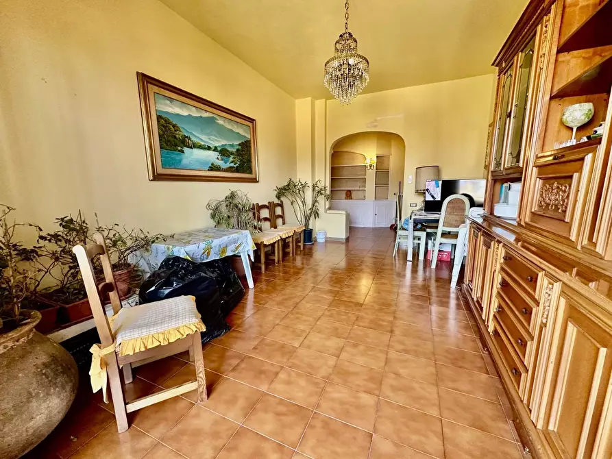 Immagine 8 di Appartamento in vendita  a Carrara