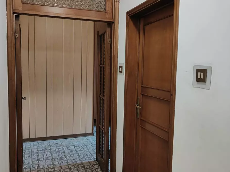 Immagine 13 di Appartamento in vendita  a Livorno