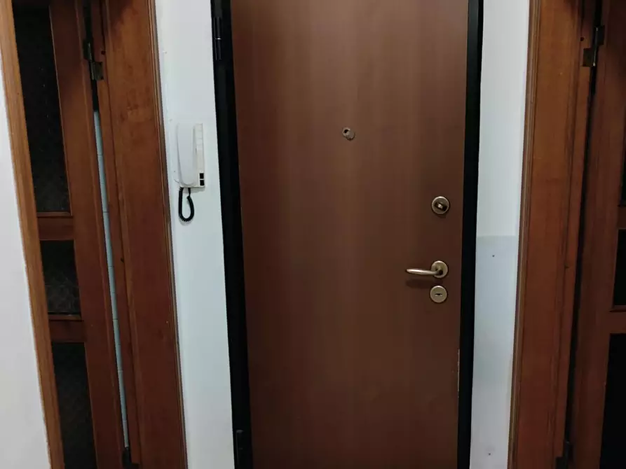 Immagine 15 di Appartamento in vendita  a Livorno