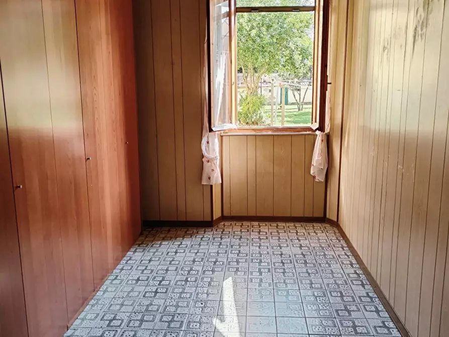 Immagine 9 di Appartamento in vendita  a Livorno