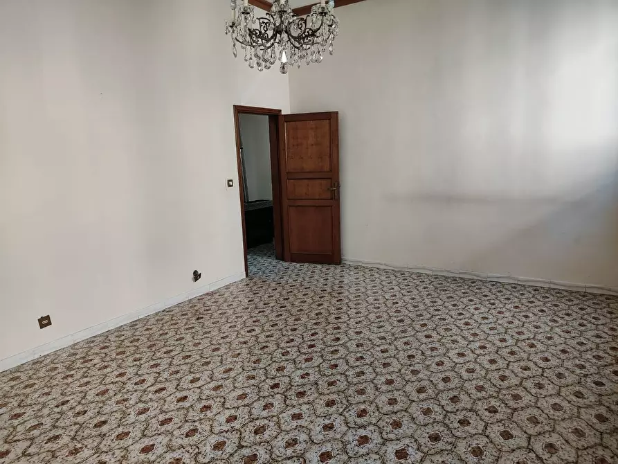 Immagine 2 di Appartamento in vendita  a Livorno