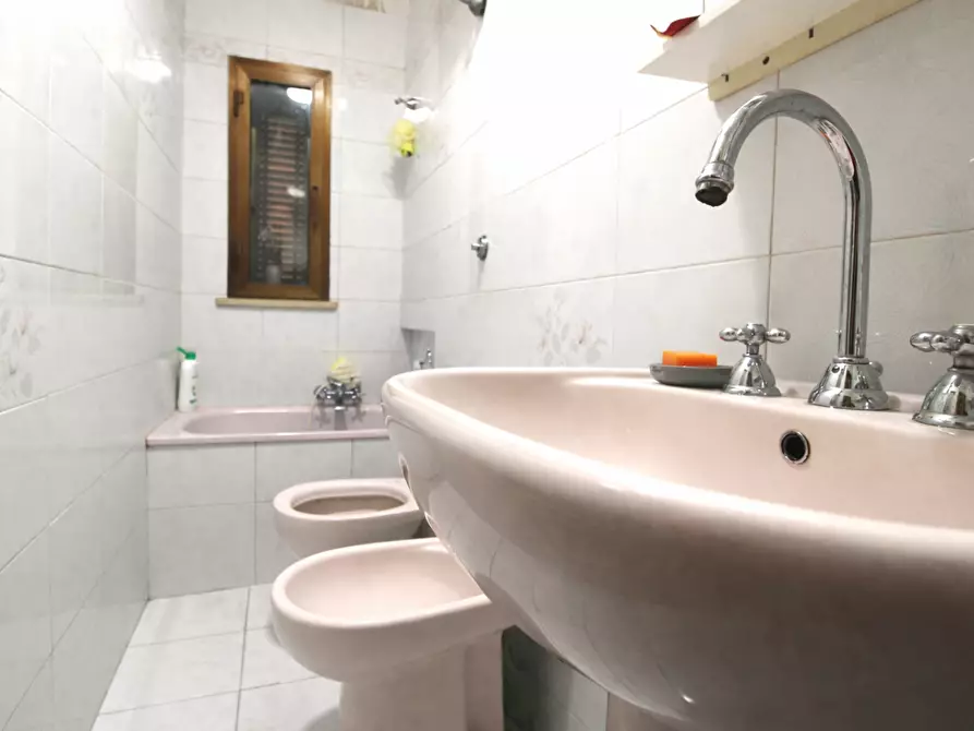 Immagine 15 di Appartamento in vendita  a Pisa