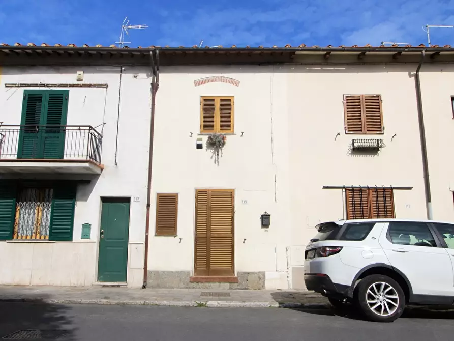 Immagine 1 di Appartamento in vendita  a Pisa