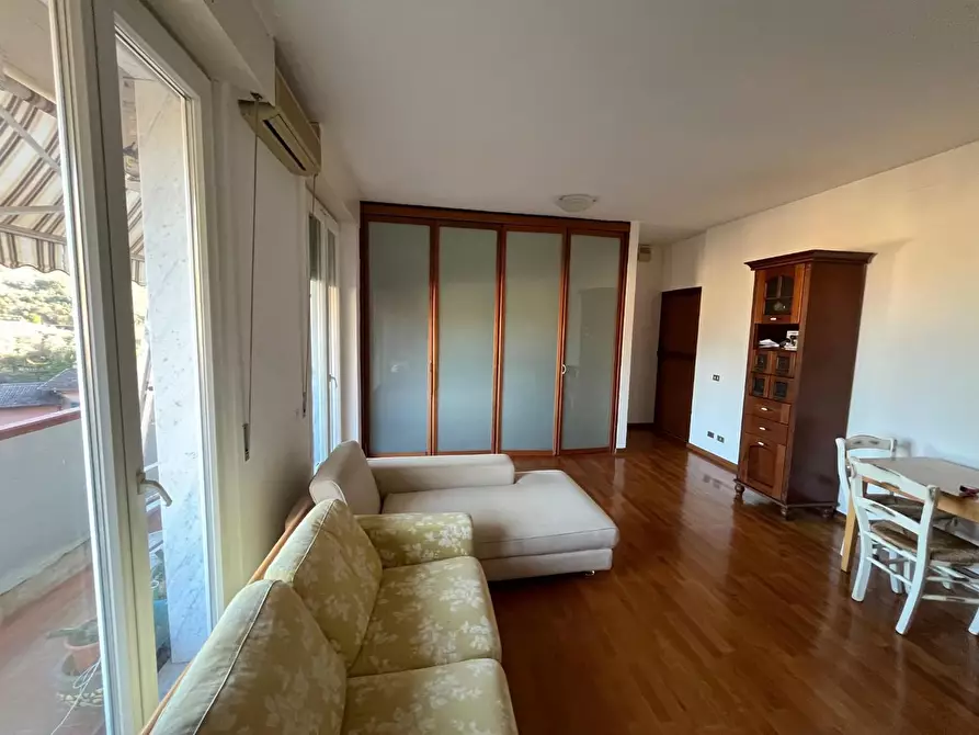 Immagine 6 di Appartamento in vendita  a Lerici