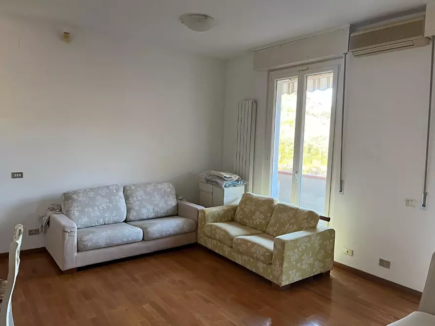 Immagine 5 di Appartamento in vendita  a Lerici