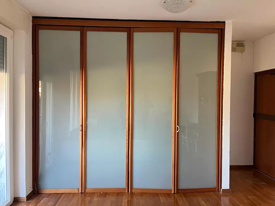 Immagine 7 di Appartamento in vendita  a Lerici