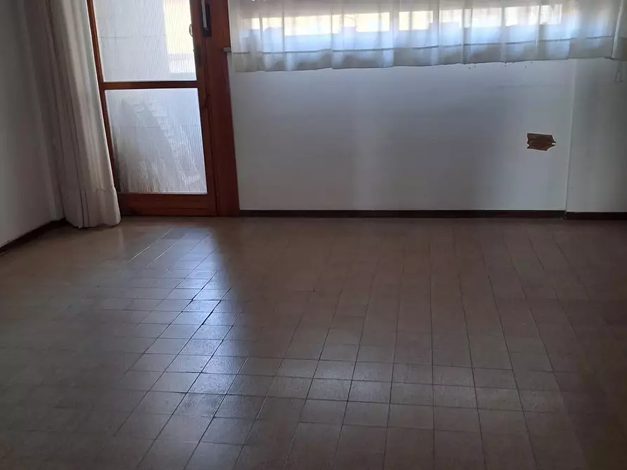 Immagine 8 di Appartamento in vendita  a Livorno