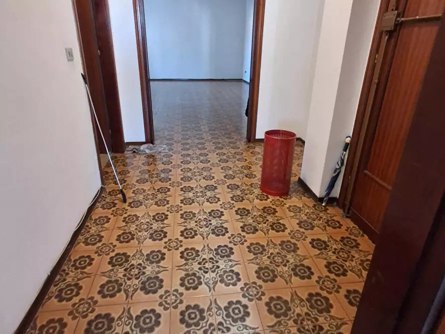 Immagine 6 di Appartamento in vendita  a Livorno