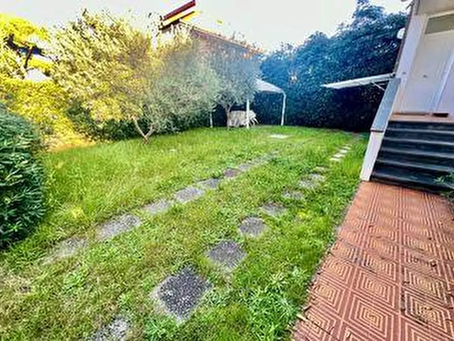 Immagine 17 di Mansarda in vendita  a Pietrasanta