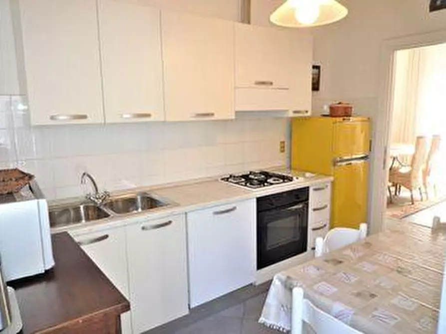 Immagine 8 di Mansarda in vendita  a Pietrasanta