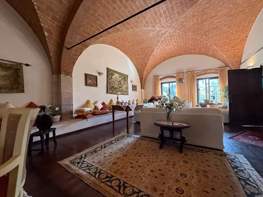 Immagine 12 di Rustico / casale in vendita  a San Giuliano Terme