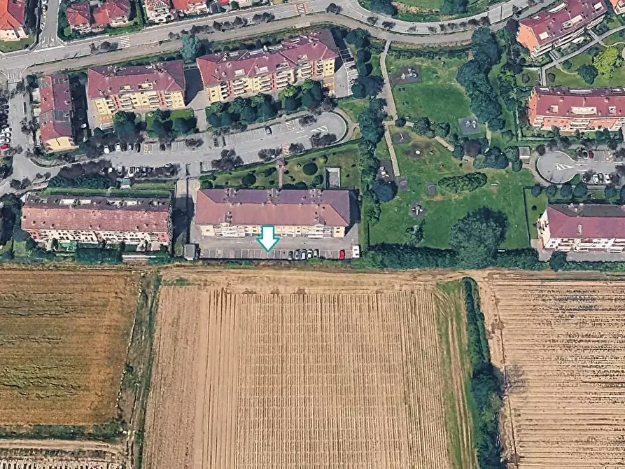 Immagine 1 di Garage in vendita  a Settala