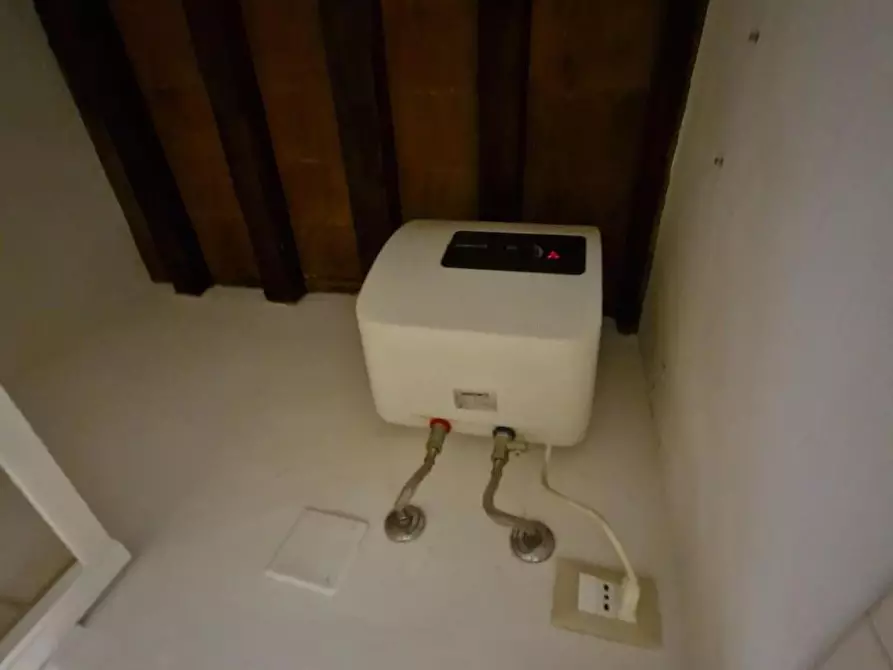 Immagine 17 di Appartamento in vendita  a Campiglia Marittima