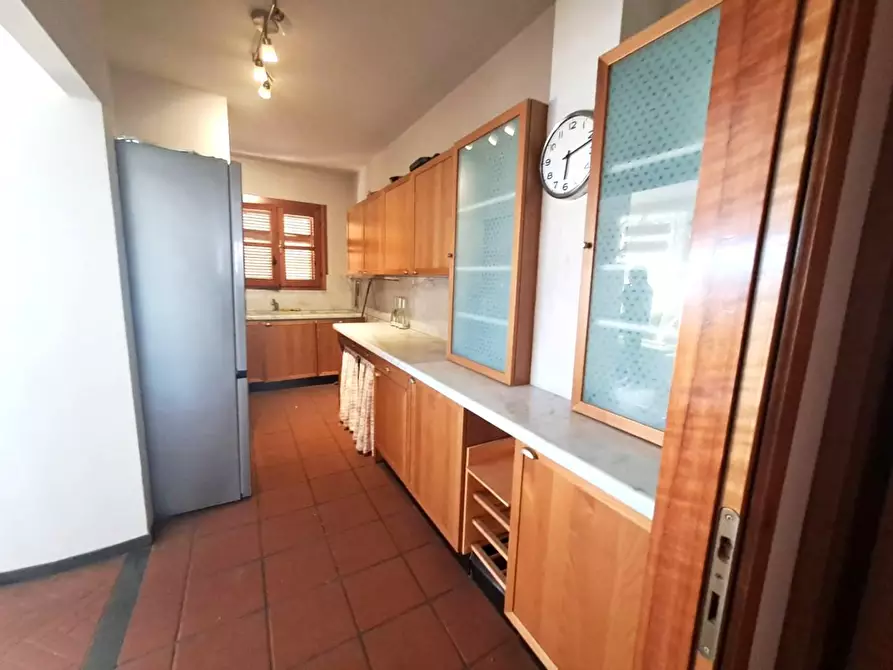 Immagine 6 di Appartamento in vendita  a Massa