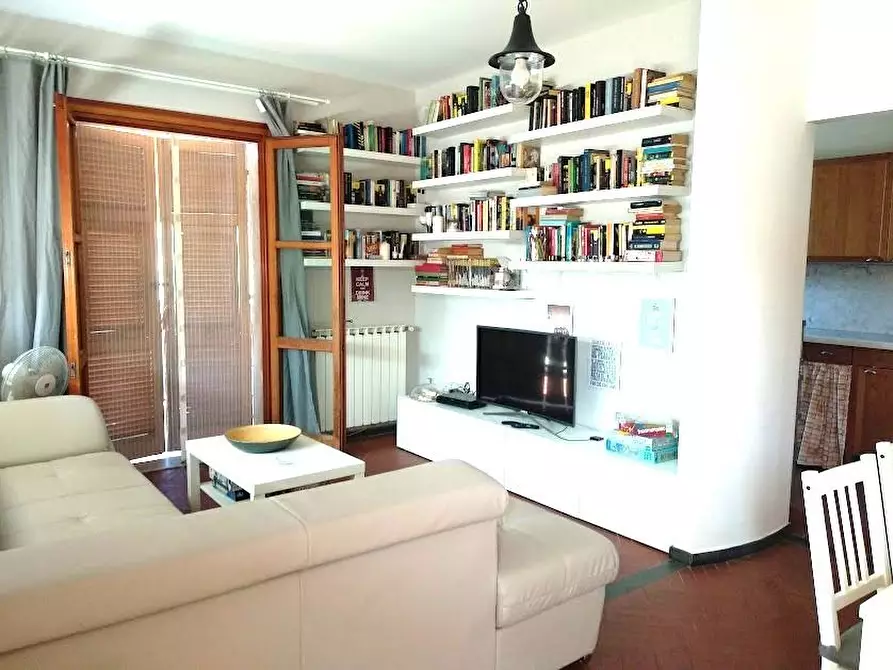 Immagine 4 di Appartamento in vendita  a Massa