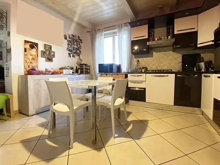 Immagine 2 di Appartamento in vendita  a Livorno