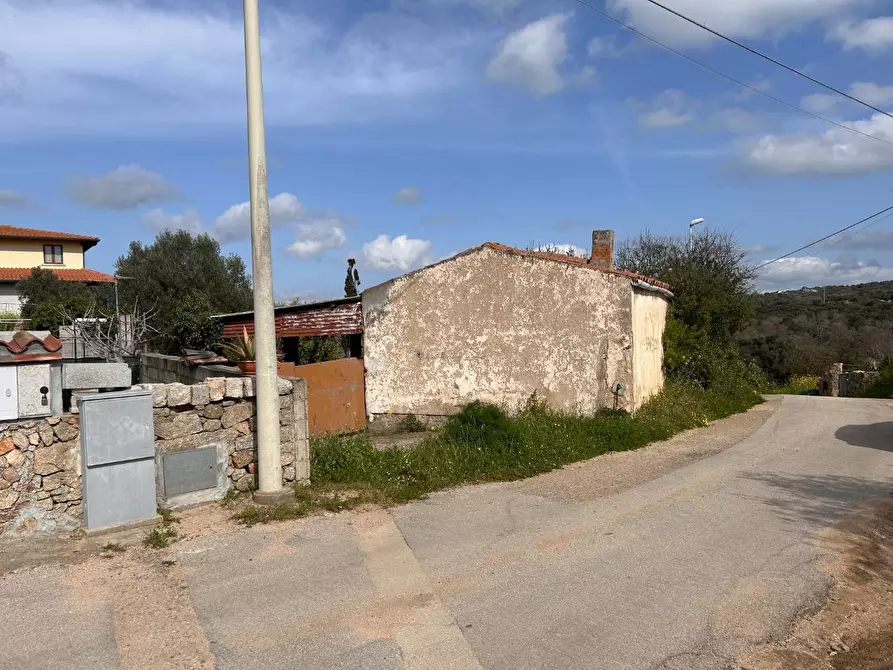 Immagine 2 di Terreno residenziale in vendita  a Luogosanto