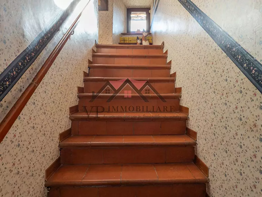 Immagine 11 di Appartamento in vendita  a Pomarance