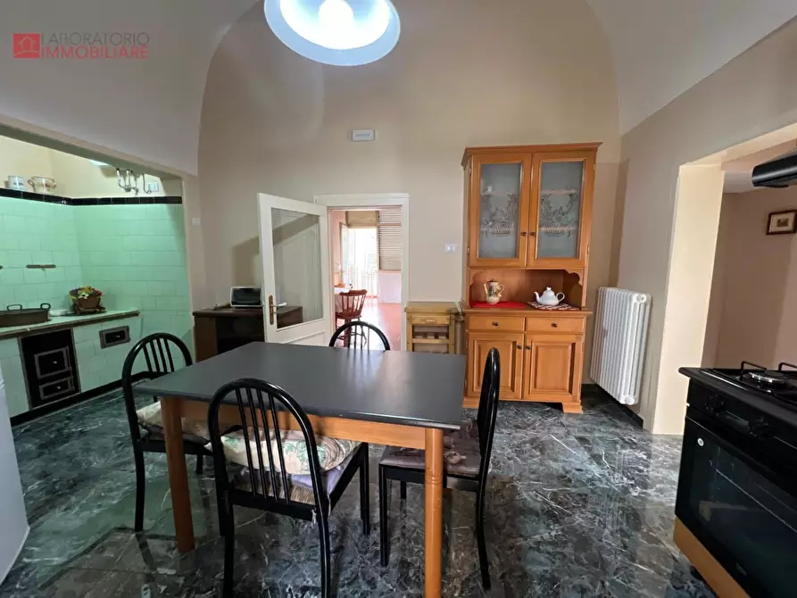 Immagine 40 di Palazzo in vendita  a Copertino