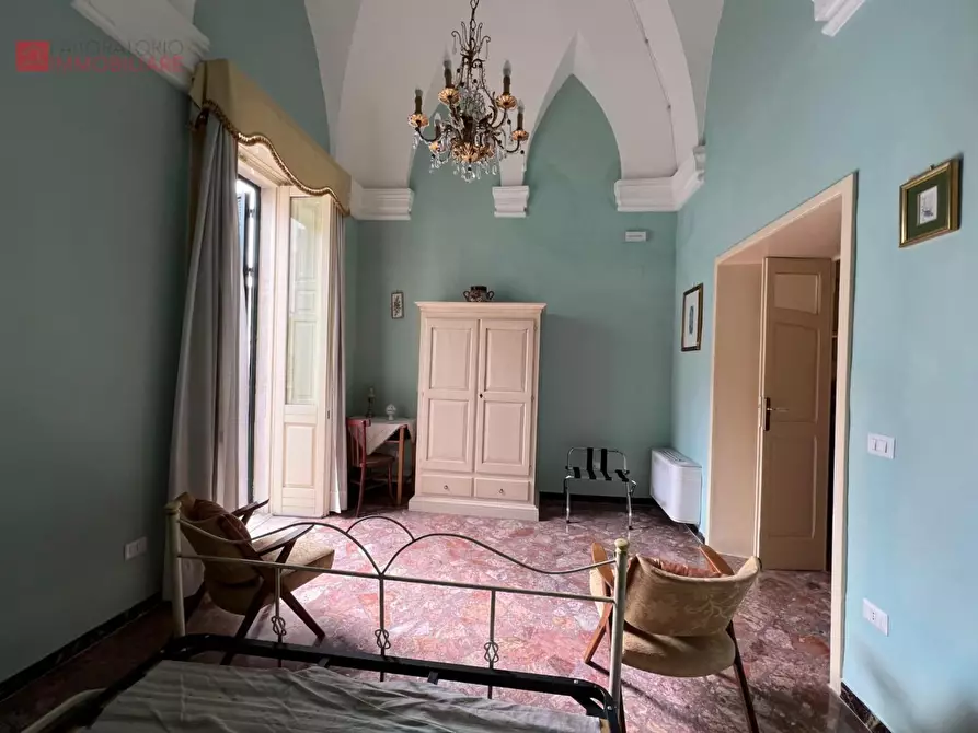 Immagine 14 di Palazzo in vendita  a Copertino