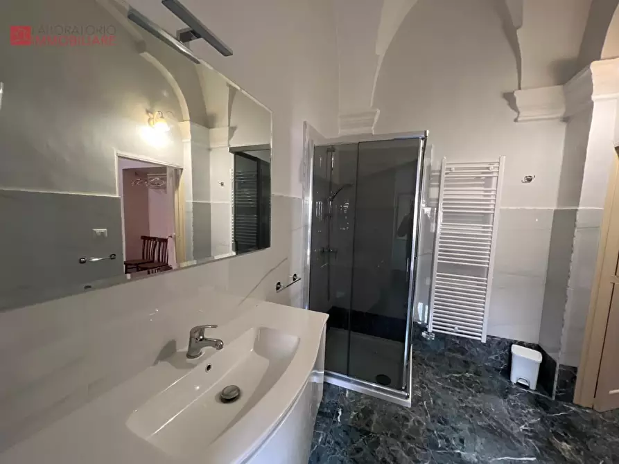 Immagine 17 di Palazzo in vendita  a Copertino