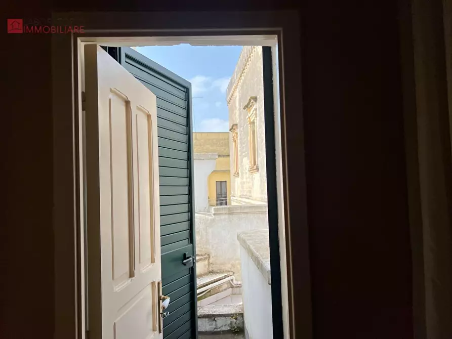 Immagine 42 di Palazzo in vendita  a Copertino